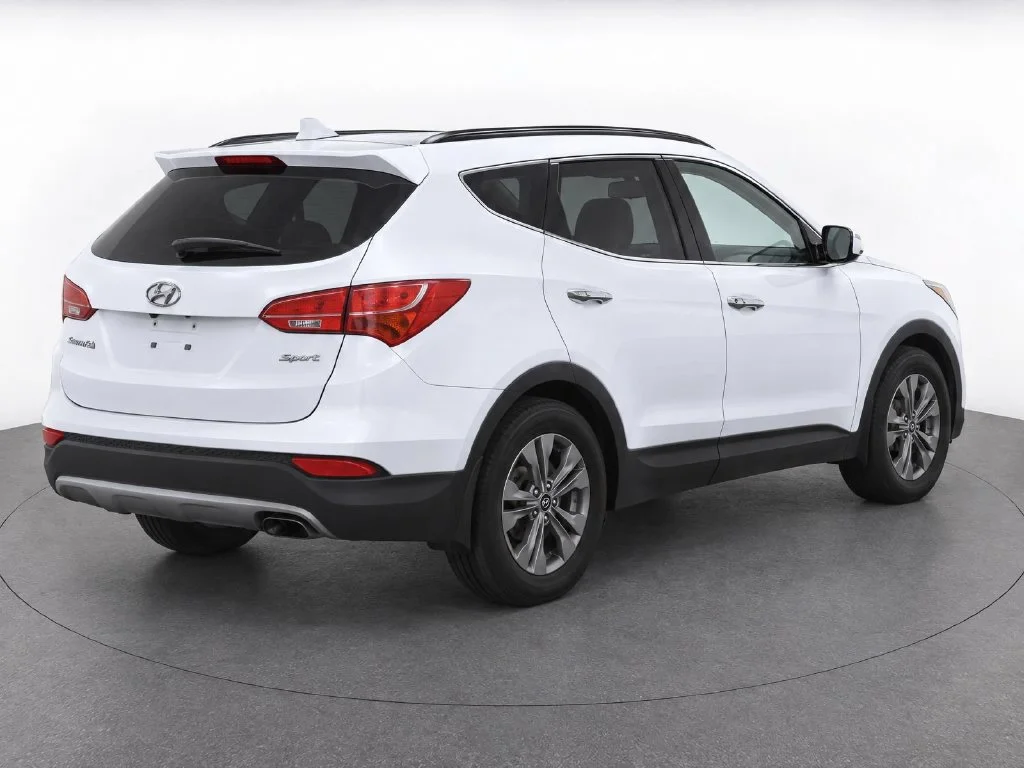 Used 2014 White Hyundai Base image 3