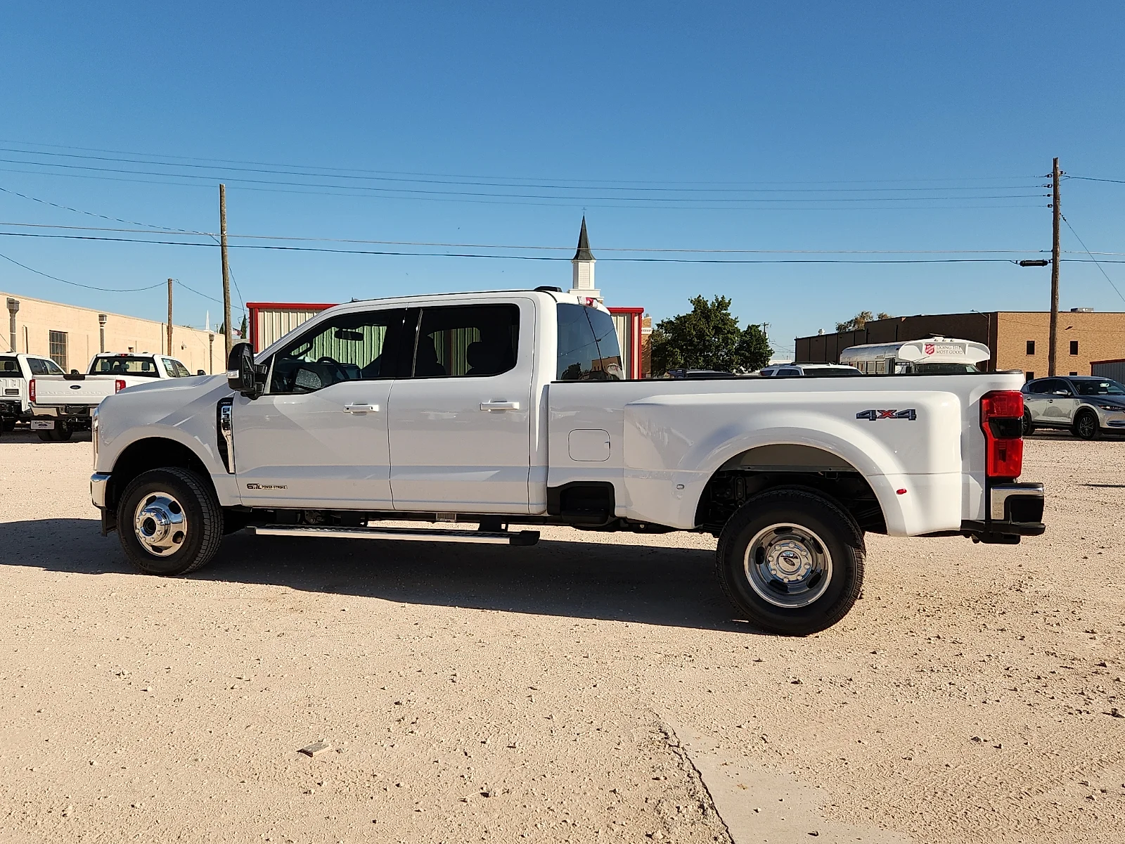 New 2026 Oxford White Ford Lariat image 4