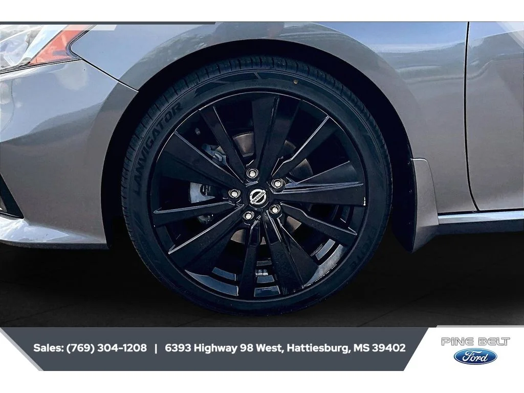 Used 2022 Gun Metallic Nissan 2.5 SR image 7
