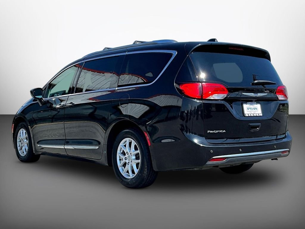 Used 2020 Black Chrysler Touring L image 4