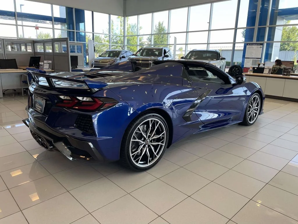 New 2027 Admiral Blue Metallic Chevrolet 2LT image 6