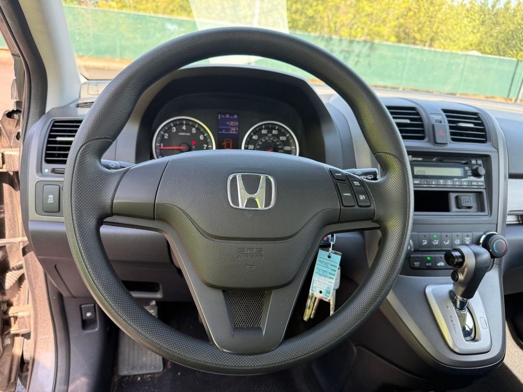 Used 2010 Urban Titanium Metallic Honda LX image 9