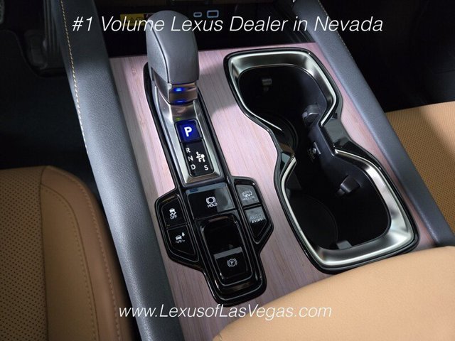 New 2026 Eminent White Pearl Lexus PREMIUM AWD image 27