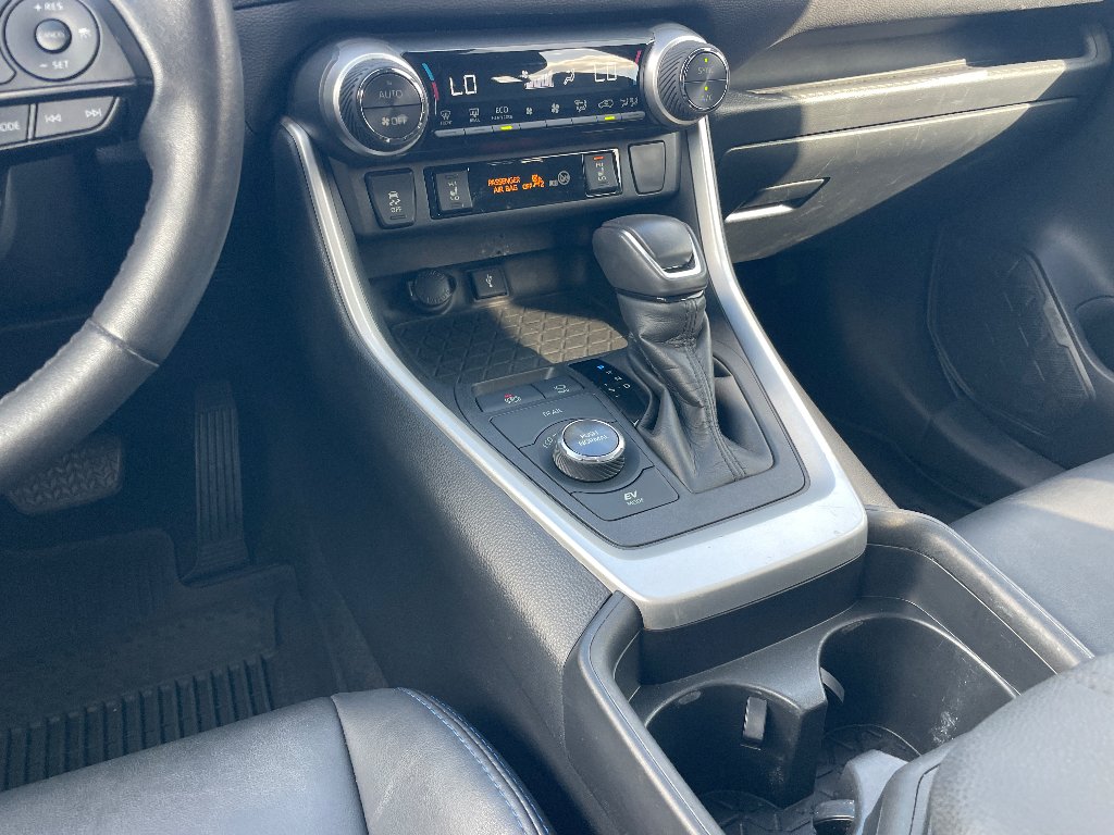 Used 2021 Silver Sky Metallic/Midnight Black Metallic Toyota Hybrid XSE image 9