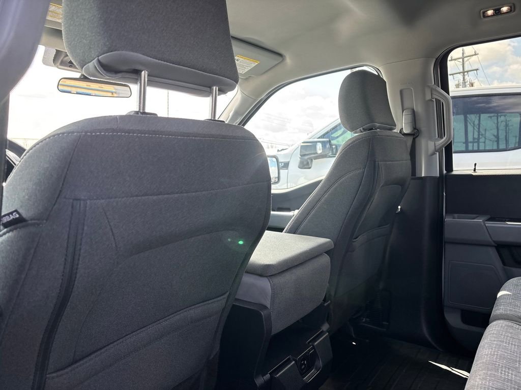 Used 2023 White Ford XLT image 23