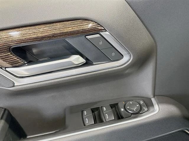 New 2026 Onyx Black GMC Elevation image 22