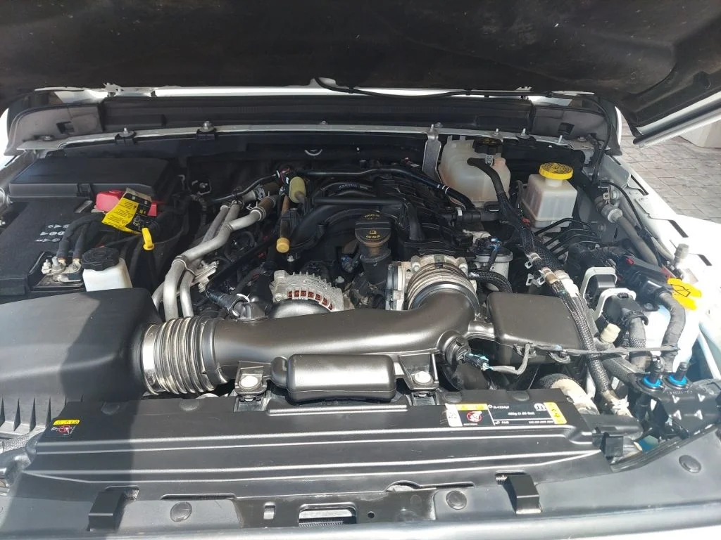 Used 2023 White Jeep Mojave image 46