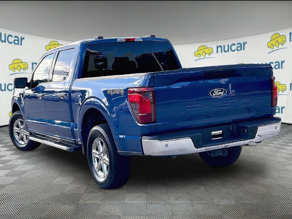 Used 2025 Blue Metallic Ford XLT image 4