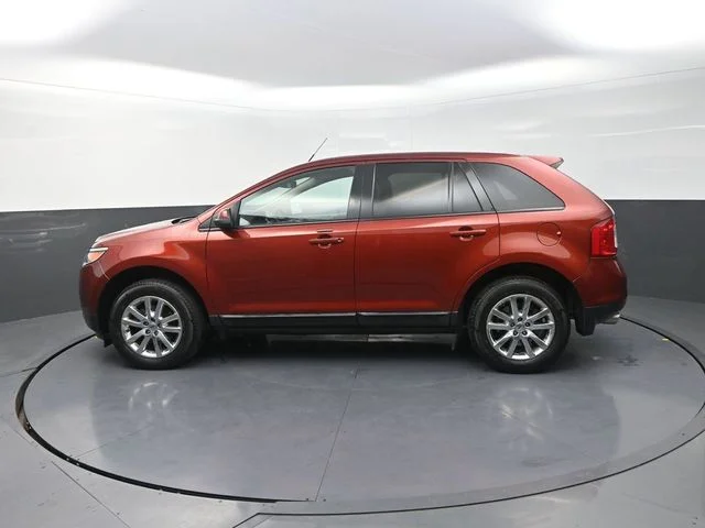 Used 2014 Orange Ford SEL image 4