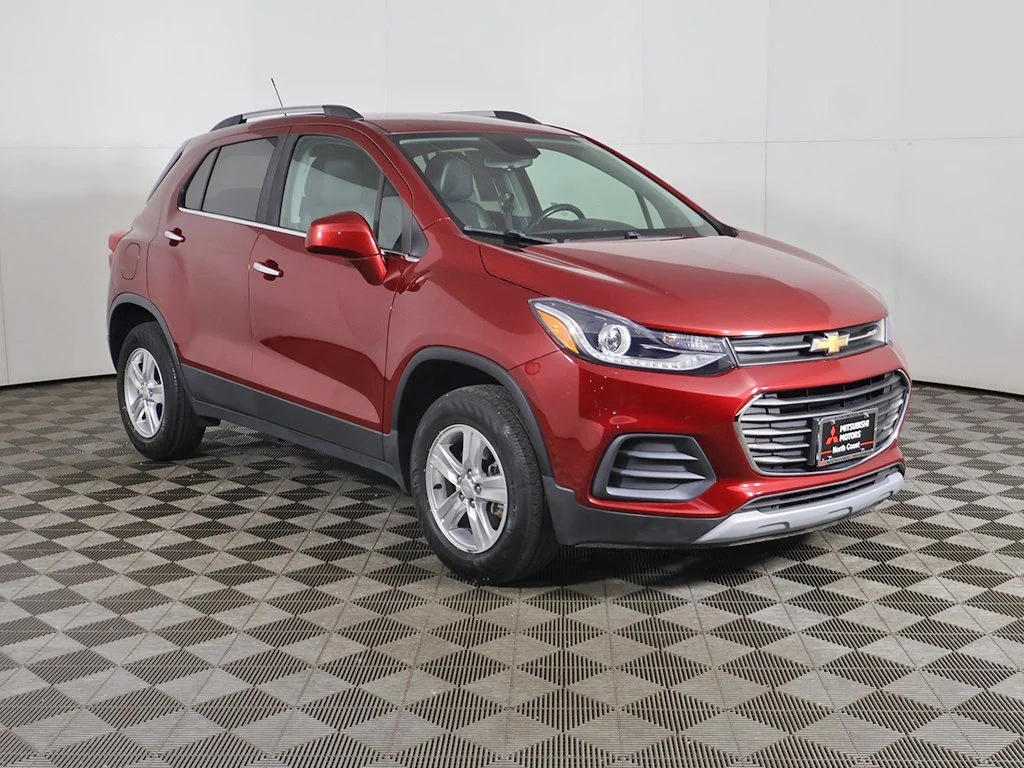 Used 2019 Chevrolet Trax LT with VIN 3GNCJPSB6KL342101 for sale in Parma, OH