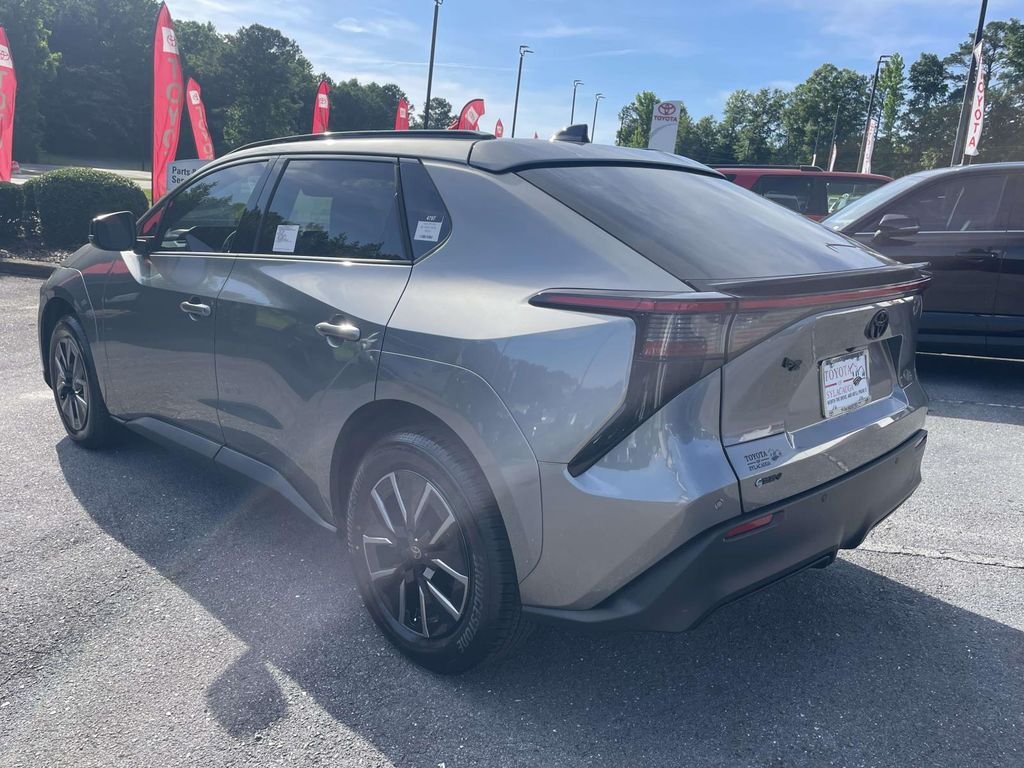 New 2026 Heavy Metal Toyota XLE image 4
