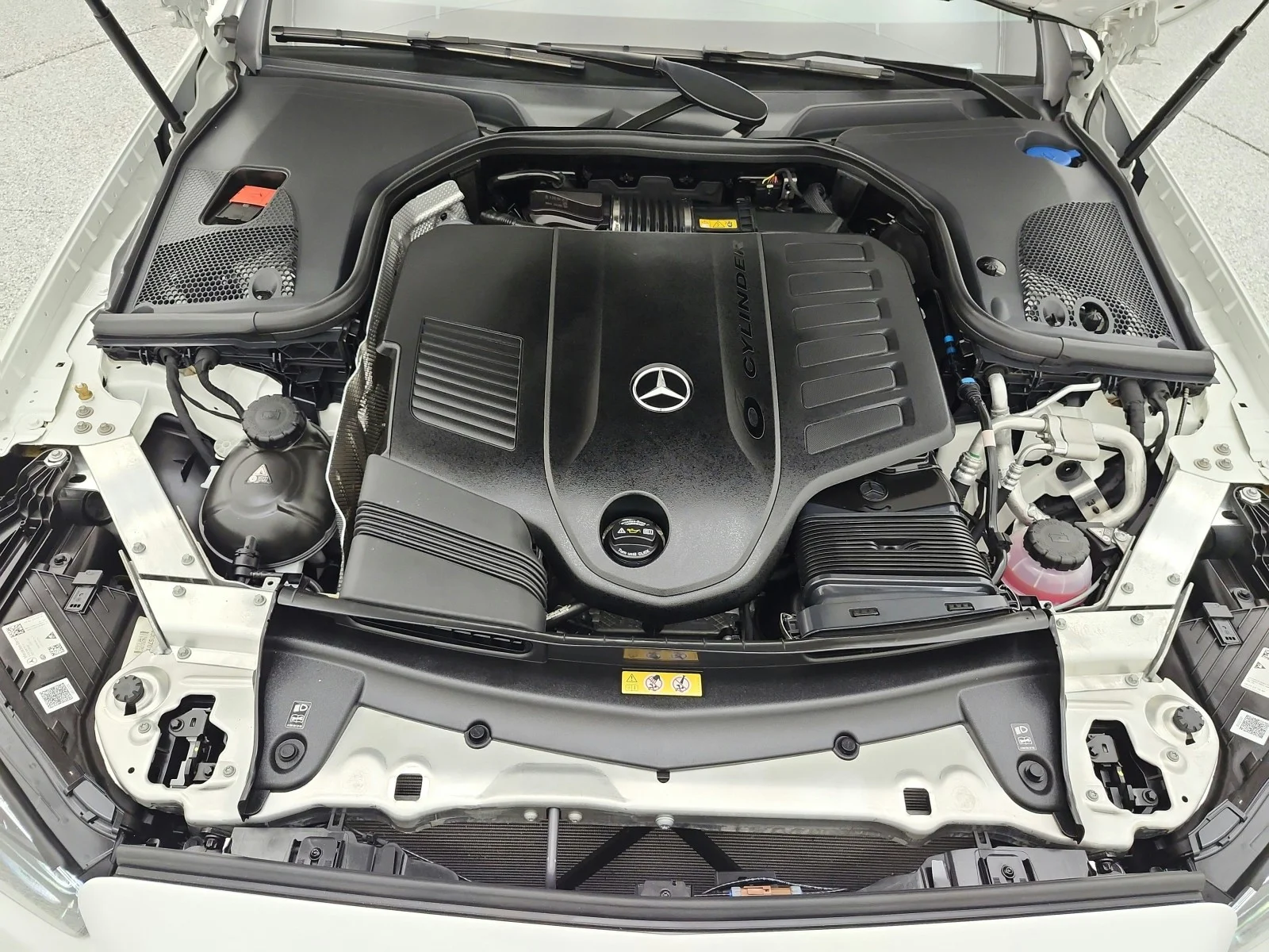 Certified Used 2023 Polar White Mercedes-Benz E 450 RWD Cabriolet image 16