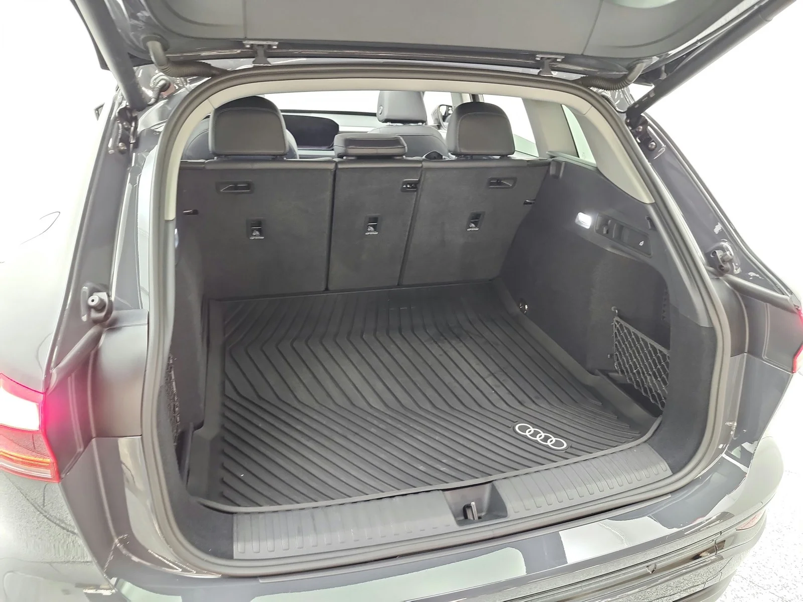 Used 2025 Magnet Gray Audi Premium quattro image 38
