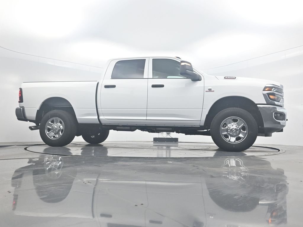 New 2026 Bright White Clear-Coat Exterior Paint RAM Tradesman image 35