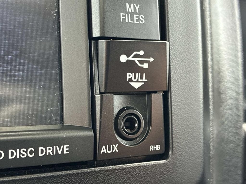 Used 2017 Gray Jeep Latitude image 32