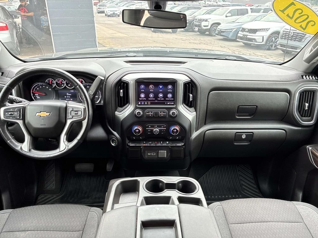 Used 2021 Gray Chevrolet LT image 17