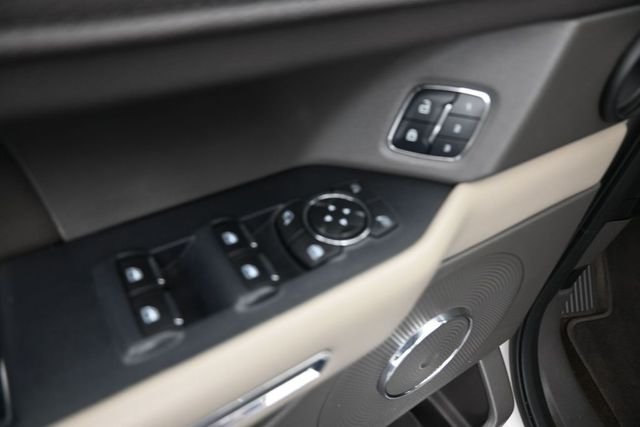Used 2018 White Ford XLT image 13