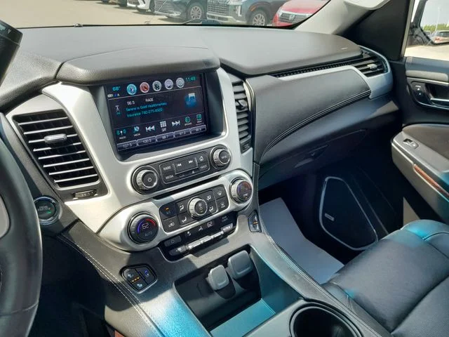 Used 2018 White GMC SLT image 19