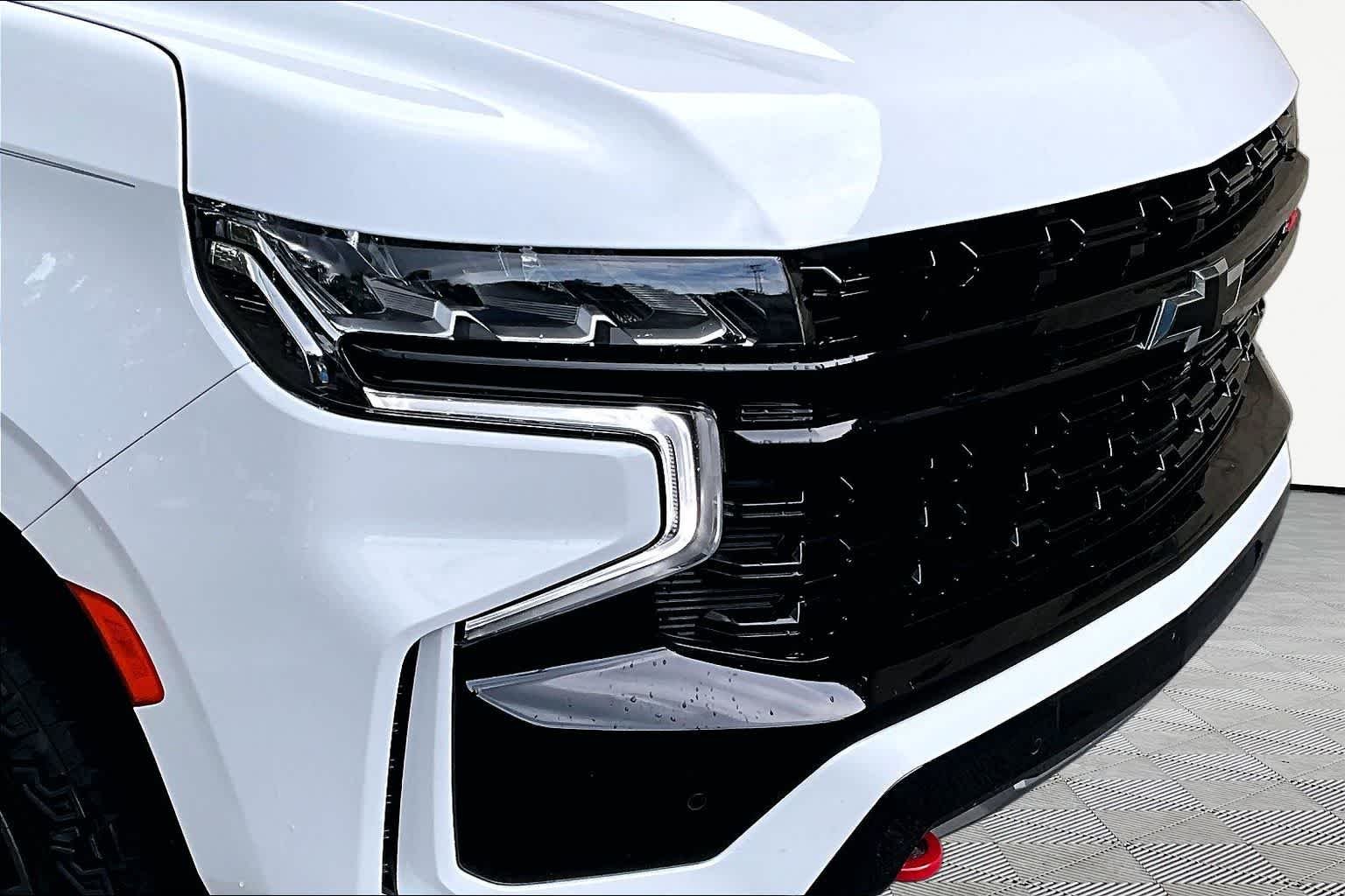 Used 2023 Summit White Chevrolet Z71 image 30