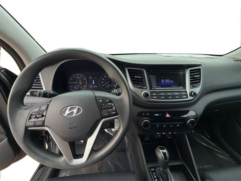 Used 2016 Ash Black Hyundai SE image 22