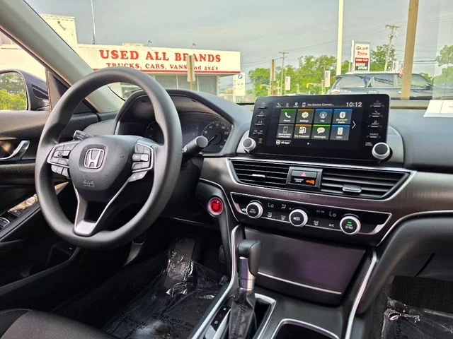 Used 2022  Honda LX image 13