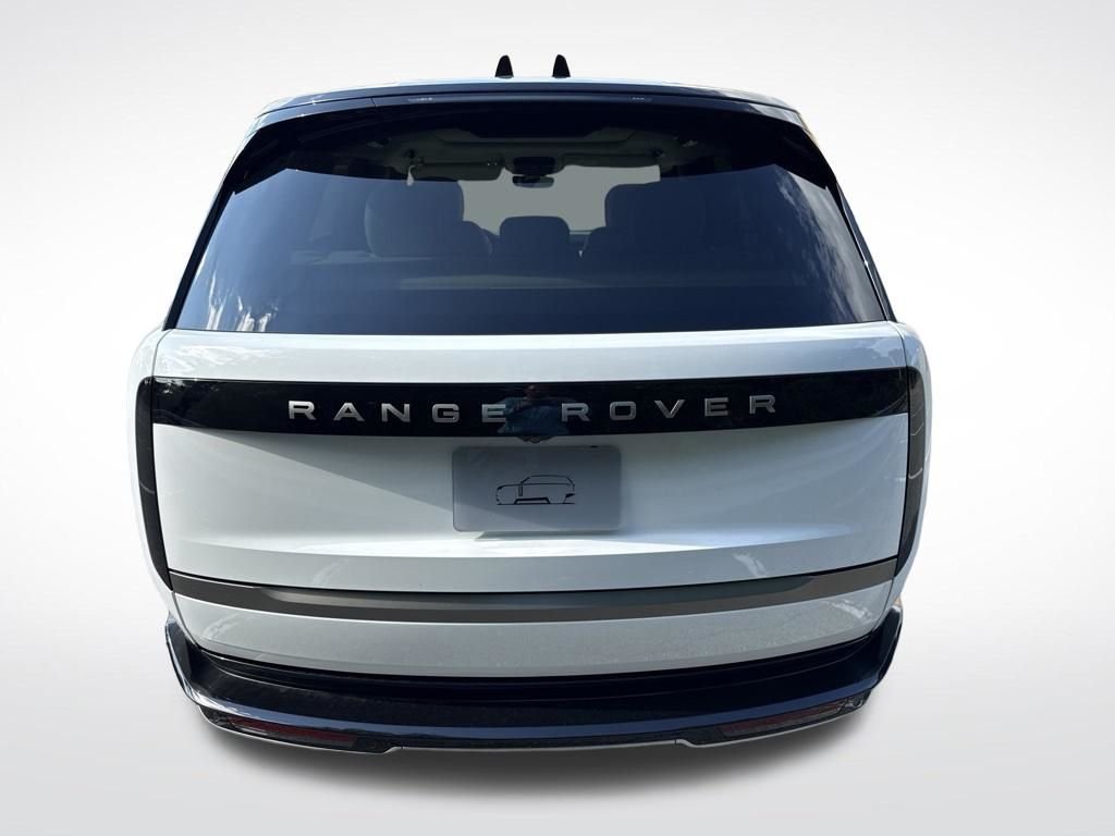 New 2026 Fuji White Land Rover SE image 6