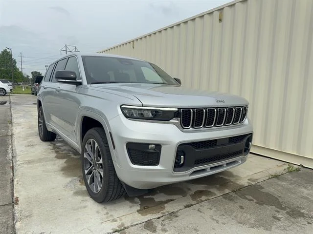2023 Jeep Grand Cherokee L Overland's photo