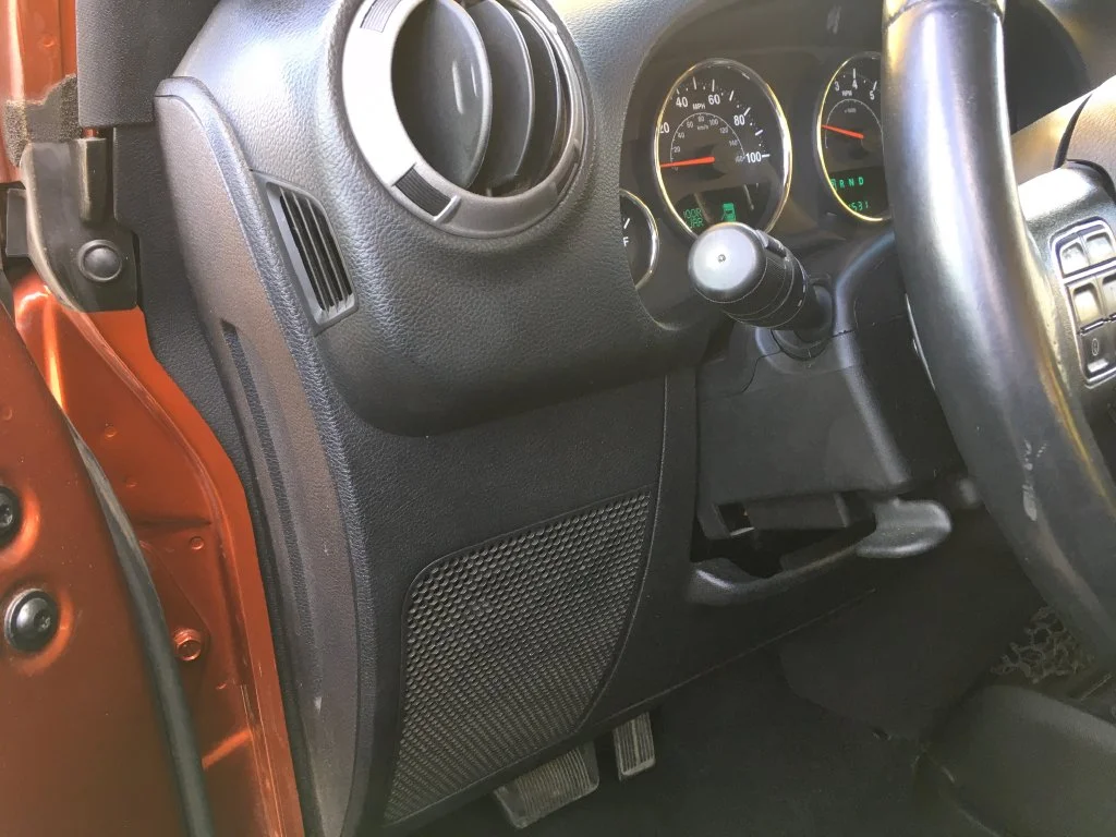 Used 2014 Orange Jeep Sport image 19