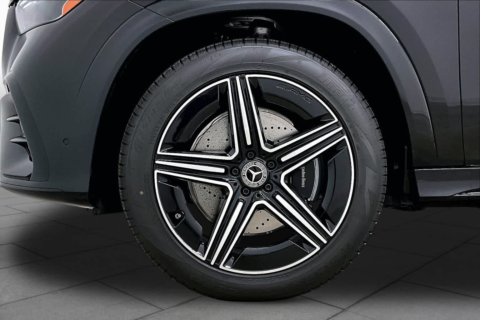 New 2026 Obsidian Black Metallic Mercedes-Benz GLE 450 image 11