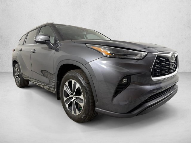 2025 Toyota Highlander XLE