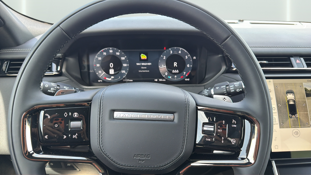 New 2026 Fuji White Land Rover  image 25