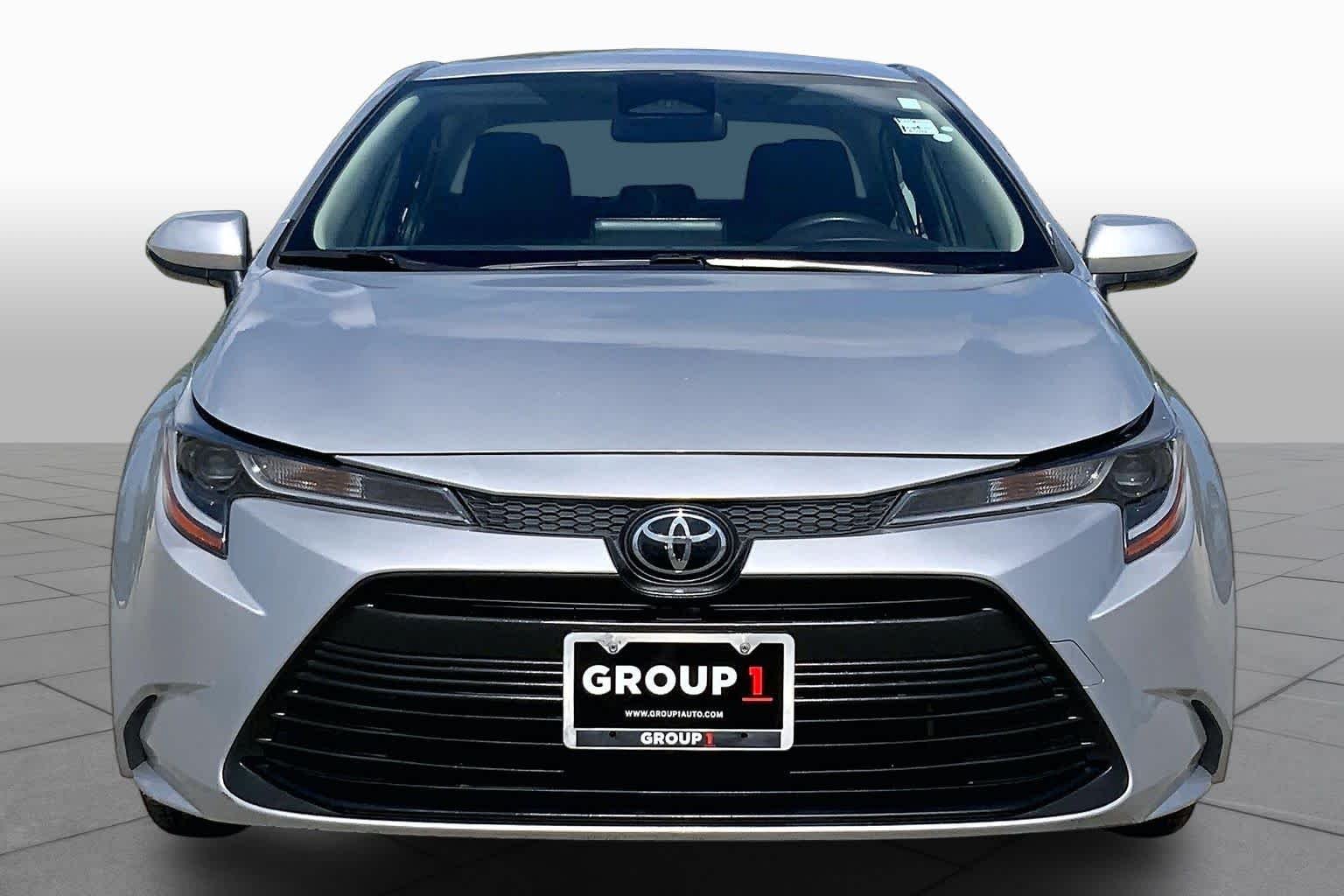 Used 2023 Classic Silver Metallic Toyota LE image 4