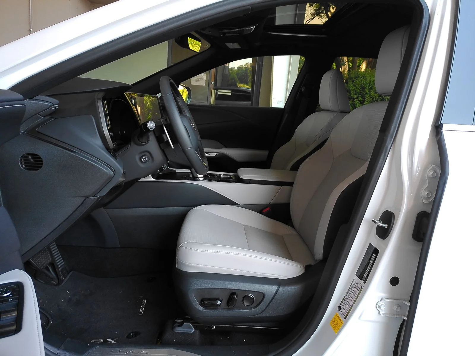 Used 2026 White Lexus 350 Premium image 8