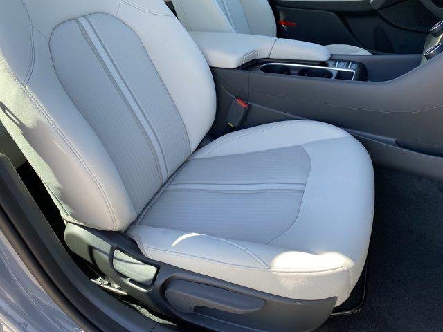 New 2026 Transmission Blue Hyundai SEL Sport image 10