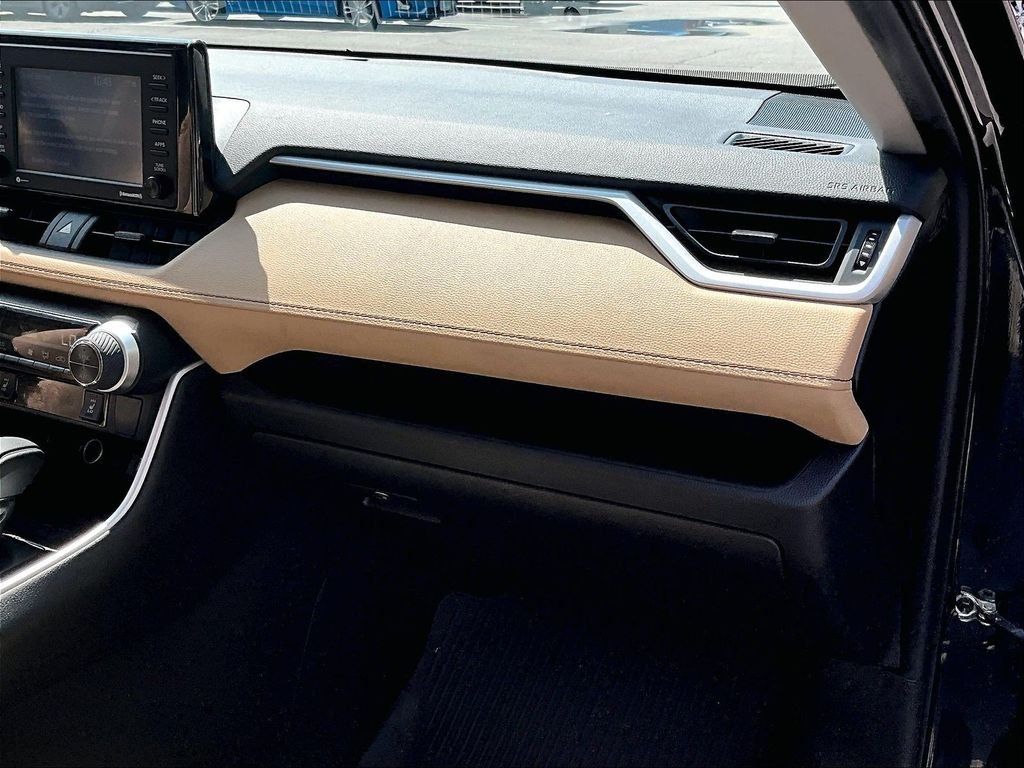 Used 2022 Midnight Black Metallic Toyota XLE image 13