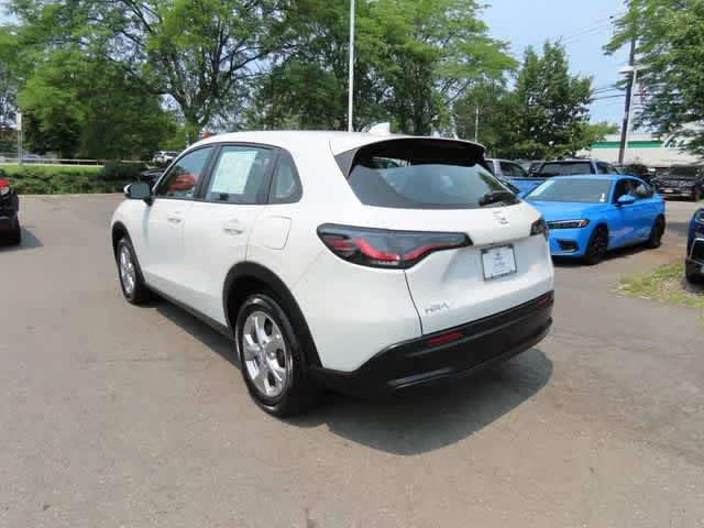 Certified Used 2023 Platinum White Pearl Honda LX image 4