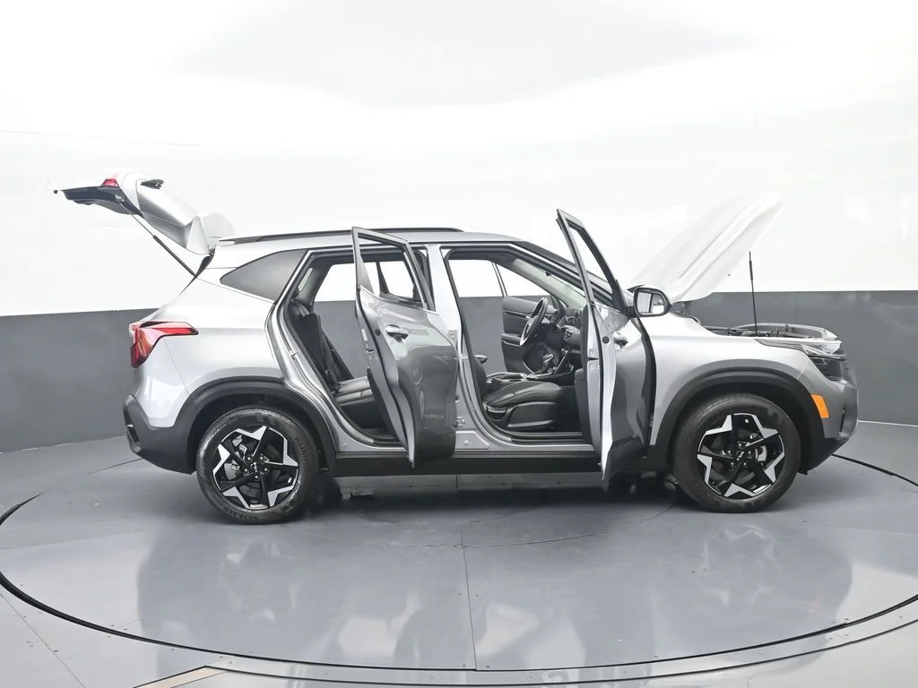 Used 2025 Steel Gray Kia EX image 69