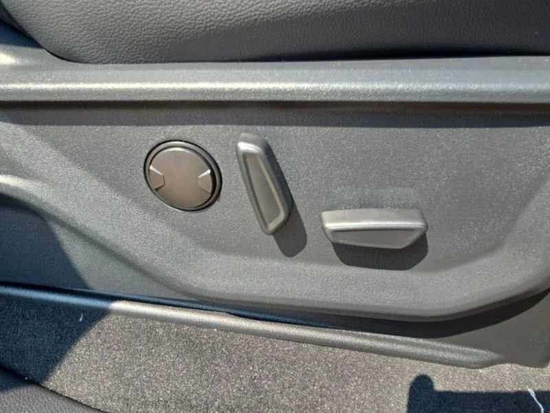 New 2026 Gray Ford Lariat image 18