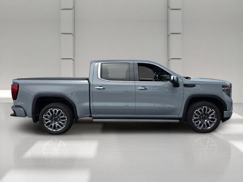Used 2025 Gray GMC 4WD CREW CAB 147" DENALI ULTIMATE image 6