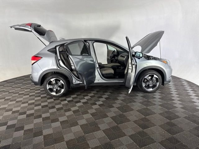 Used 2018 Silver Honda EX image 16