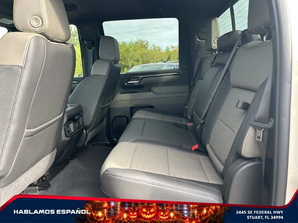 2026 Chevrolet Silverado 2500HD ZR2 - Photo 11