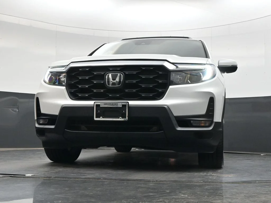 Used 2022  Honda EX-L image 32