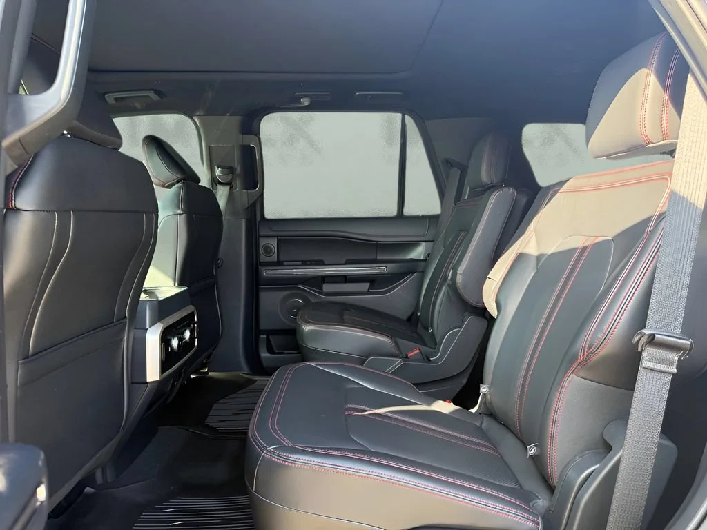 Used 2024  Ford Limited image 29
