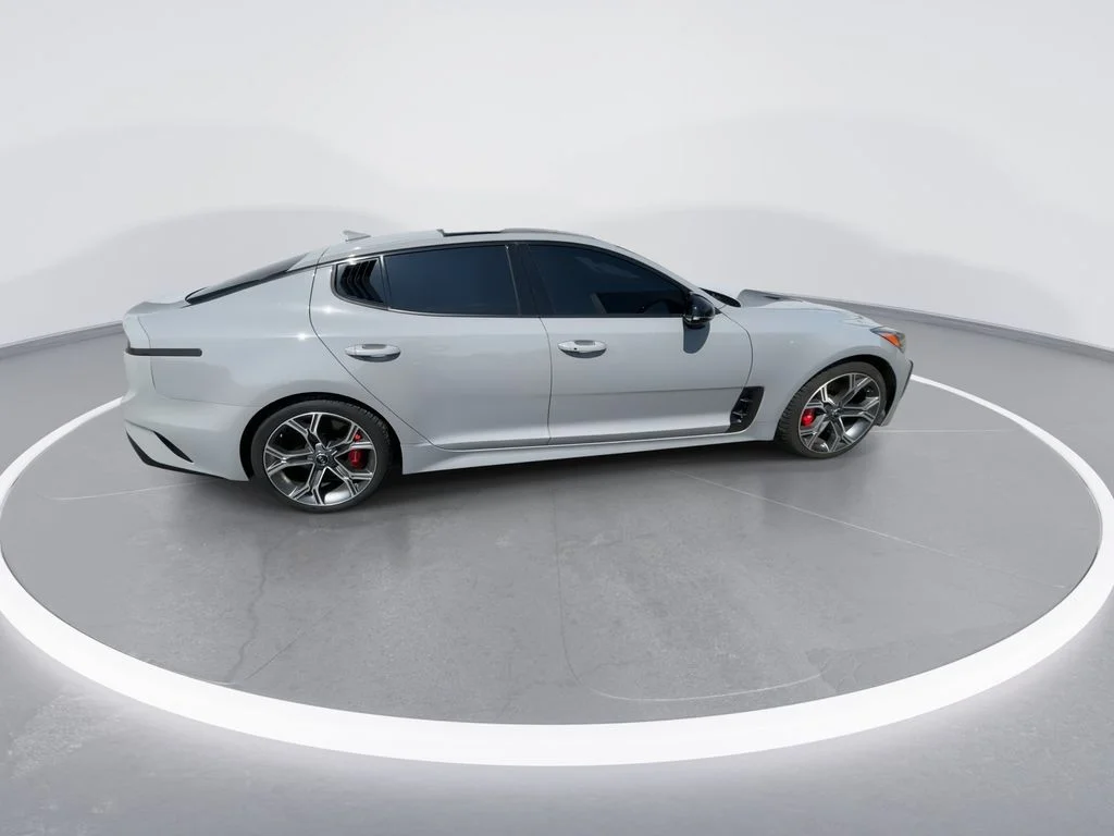 Used 2021 White Kia GT1 image 9