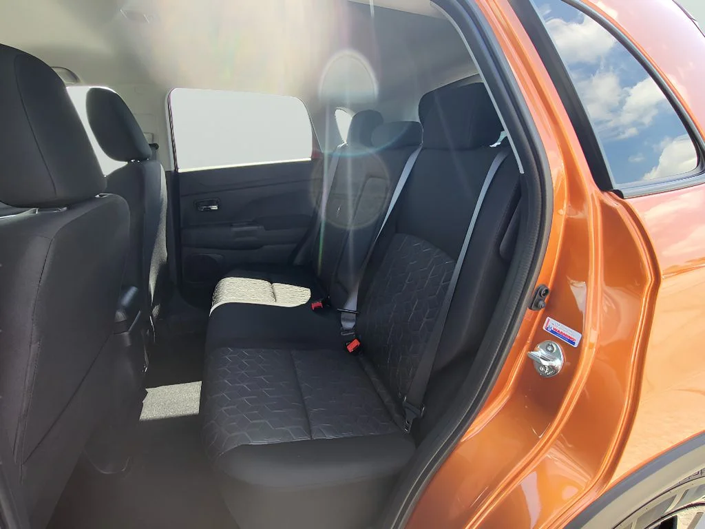 New 2026 Sunshine Orange Metallic Mitsubishi LE image 24