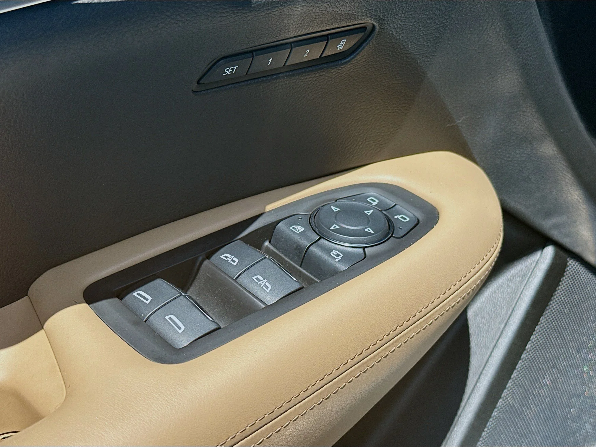 2024 Cadillac XT6 Premium Luxury - Photo 25