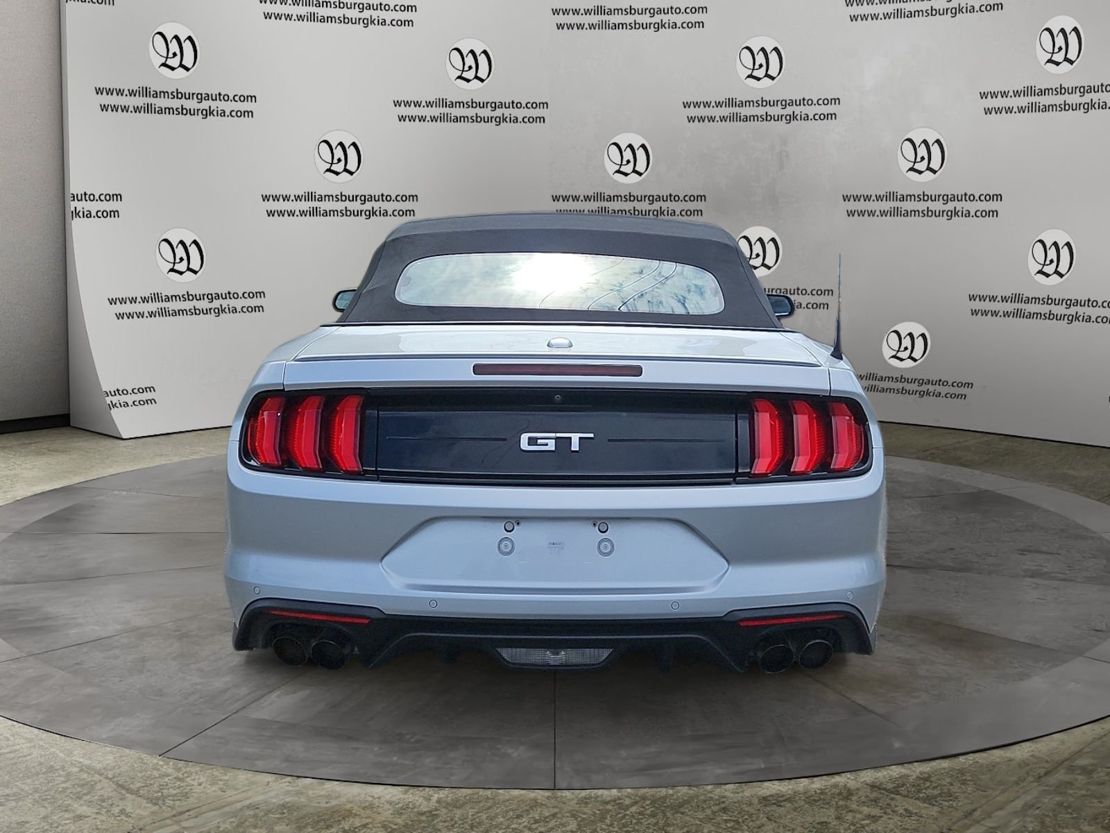Used 2019 Silver Ford GT Premium image 4