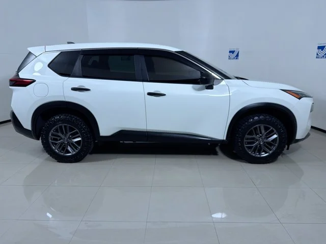 Used 2023 White Nissan S image 9