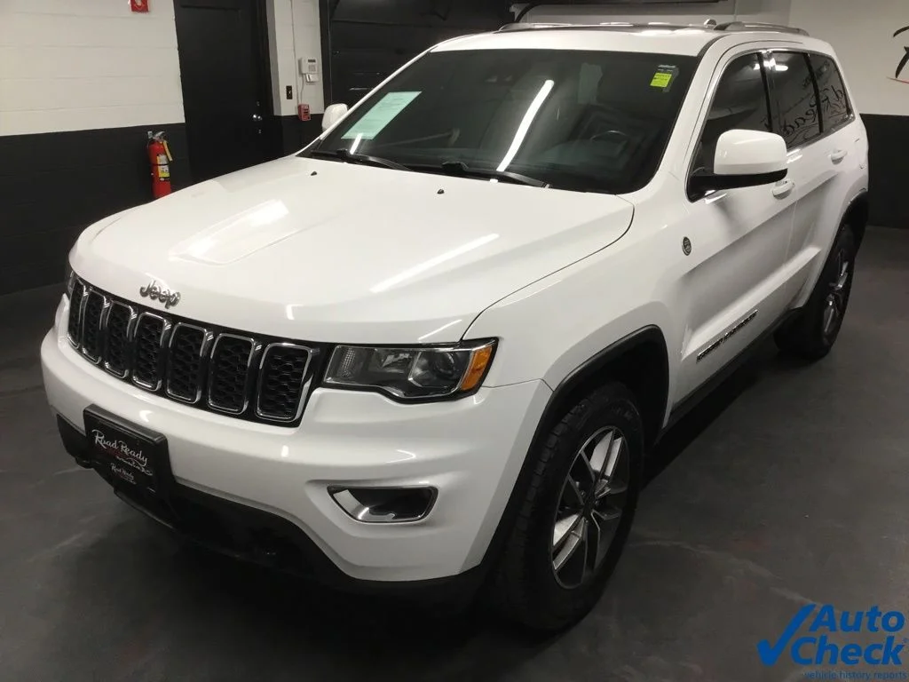Used 2020 White Jeep Altitude image 6