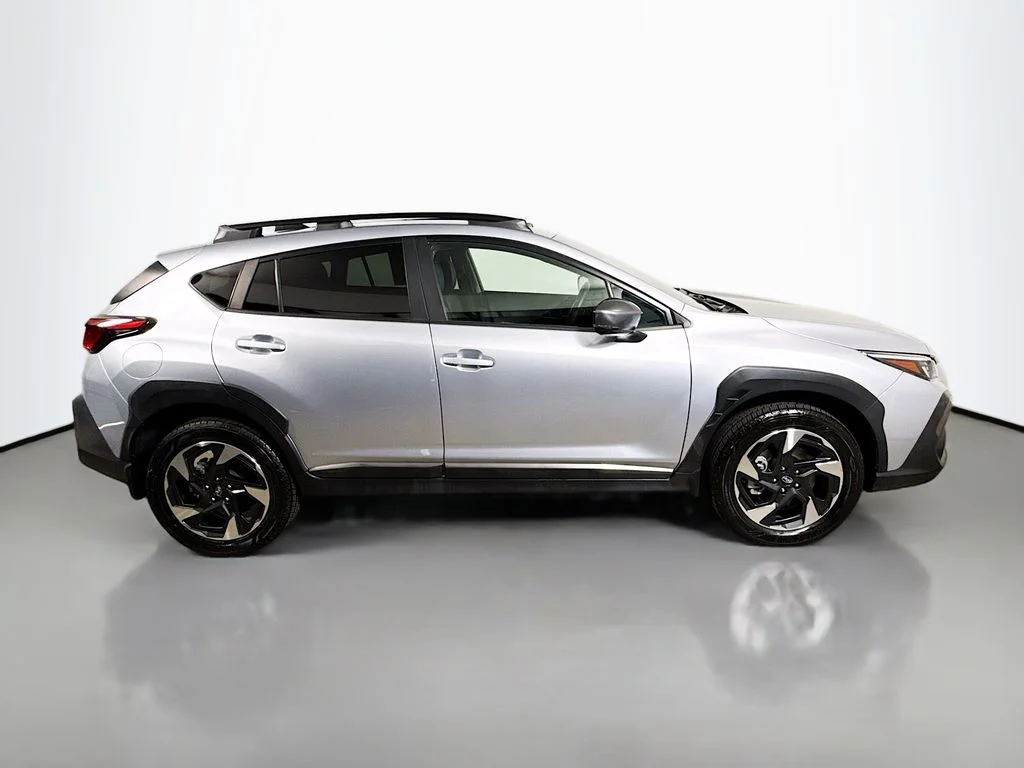 Used 2024 Ice Silver Metallic Subaru Limited image 8